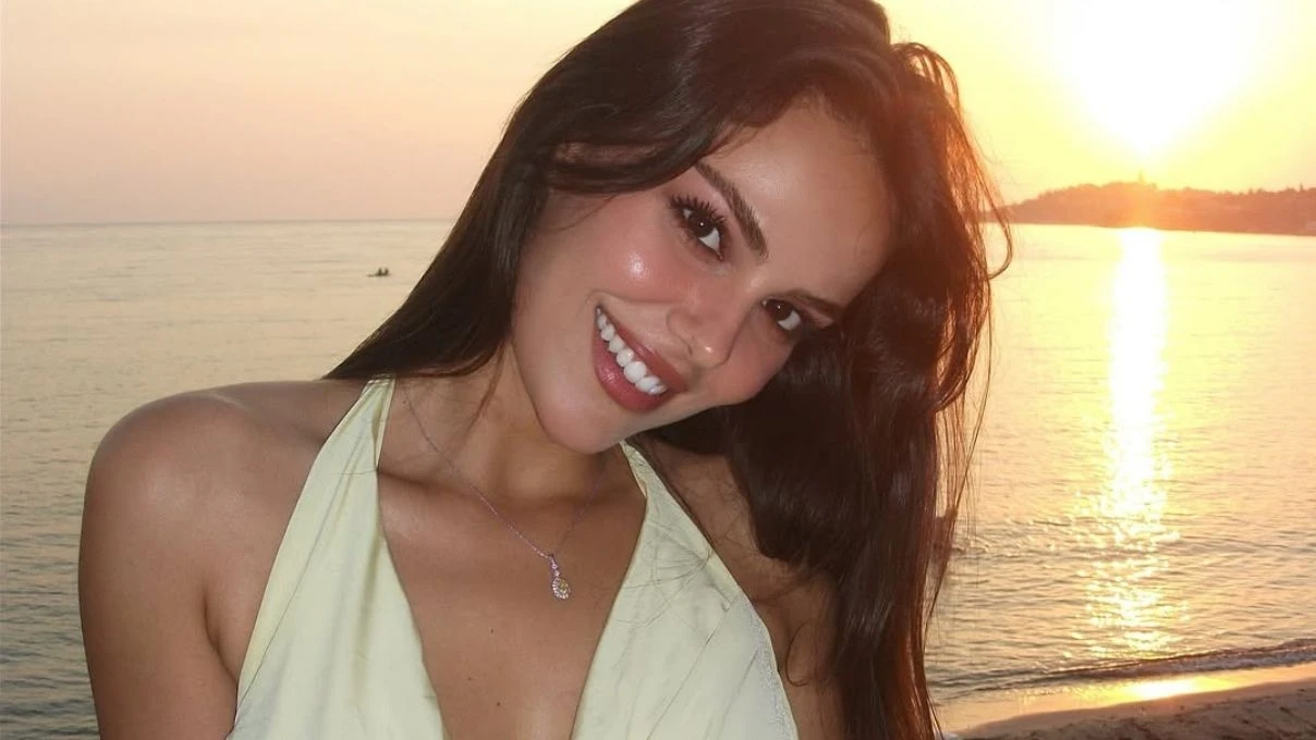 Özgü Kaya Victoria Secret defilesine gidiyor! Güzel oyuncu Türkiye’yi temsil edecek