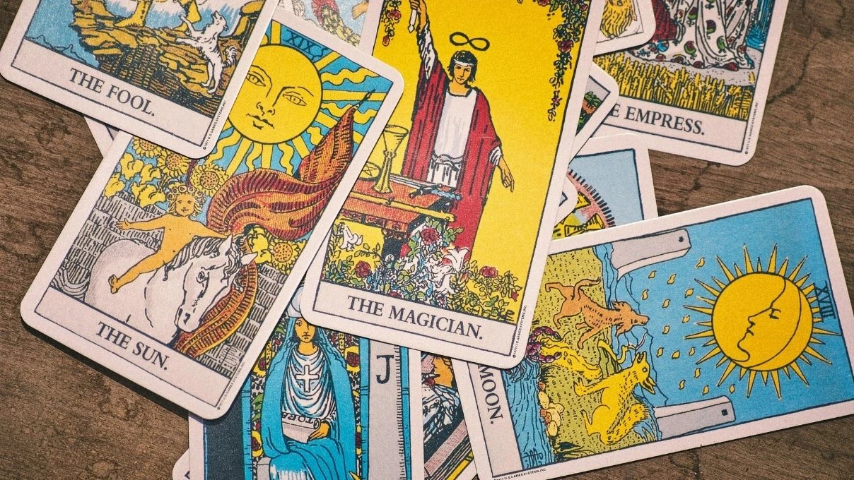 Günlük tarot kart açılımı 10 Ekim 2025! Karşılıklı alışveriş artık sizlerle 