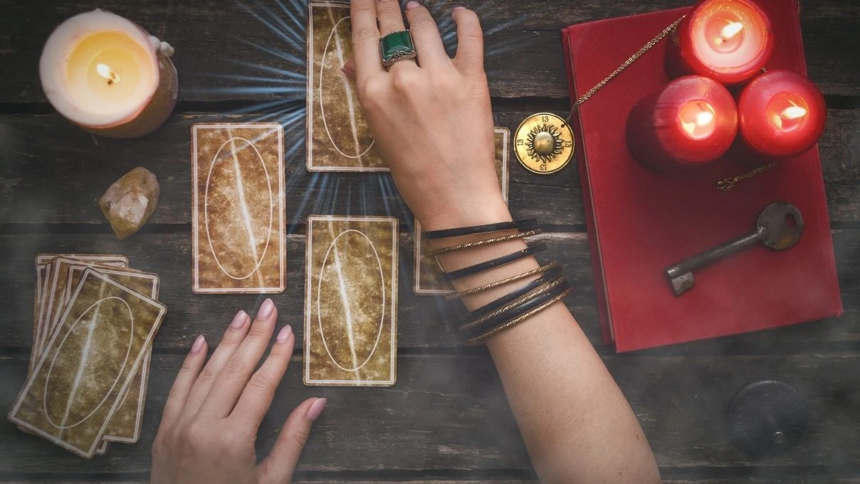 Günlük tarot kart açılımı 8 Ekim 2025! Kaygı ve endişeye dikkat 