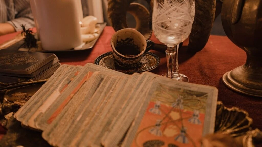 Günlük tarot kart açılımı 9 Ekim 2025! Gerginlikler bitiyor, sakinlikler başlıyor