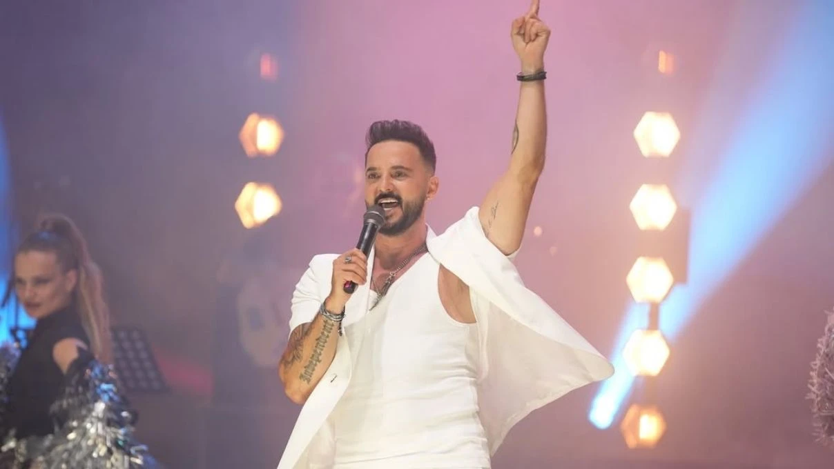 Gökhan Özen’den sevgilisiyle ilk paylaşım! Ünlü ismin söylediği sözler gündem oldu