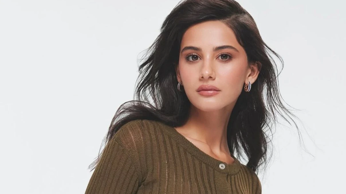 Helin Kandemir, Özcan Deniz filmiyle dönüyor! 25 yıllık aşkı anlatıyor