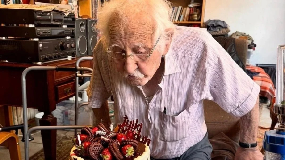 Arif Erkin Güzelbeyoğlu kimdir? Arif Erkin Güzelbeyoğlu kaç yaşında hangi projelerde rol aldı? 
