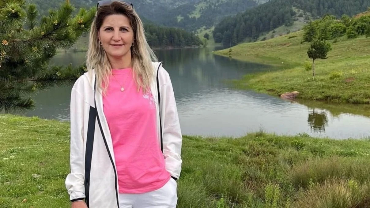 Kadir Ezildi’nin annesi Ümran Kaplan estetik yaptırdı! Adeta geliniyle aynı yaşta