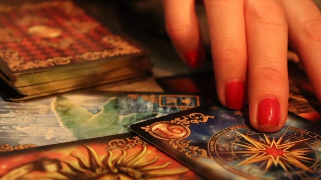 Günlük tarot kart açılımı 17 Ekim 2025! Yeni başlangıçların ve taze coşkunun kıvılcımını hissedin