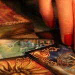 Günlük tarot kart açılımı 17 Ekim 2025! Yeni başlangıçların ve taze coşkunun kıvılcımını hissedin