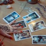 Günlük tarot kart açılımı 21 Ekim 2025! Size neşe getirenlerin peşinden gidin