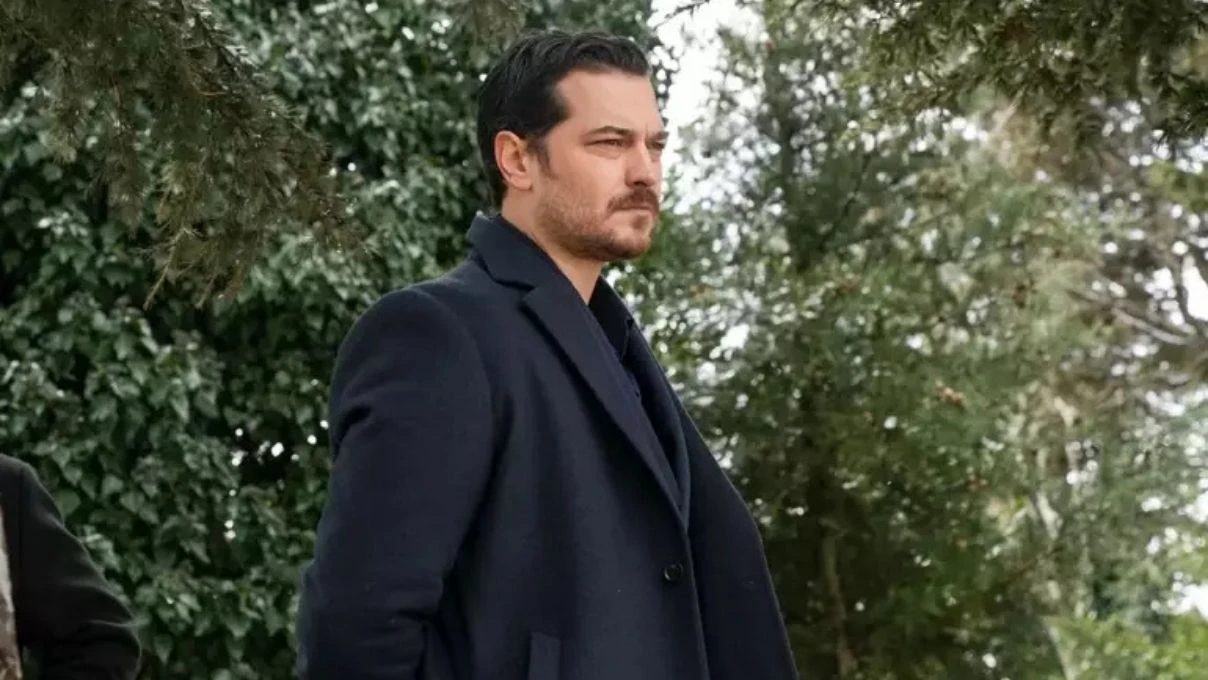 Çağatay Ulusoy, Kıvanç Tatlıtuğ’a komşu oldu! Ünlü isim köy hayatına geçiyor 