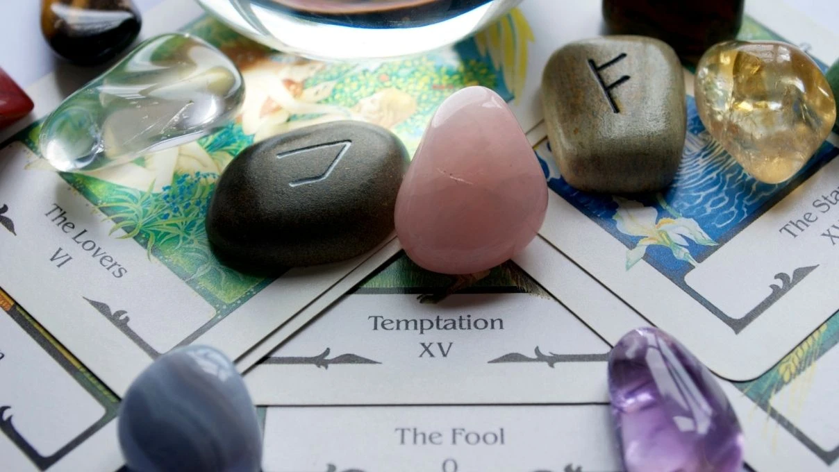 Günlük tarot kart açılımı 23 Ekim 2025! Hayalleriniz ve iç sesiniz gerçeği barındırıyor