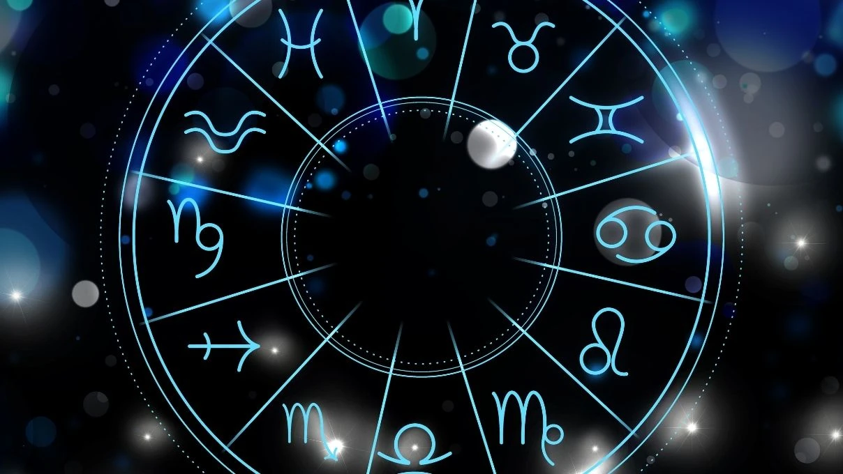 Astrolojiye meraklı kadınlar için: Bu yıl hangi burçlara dikkat?