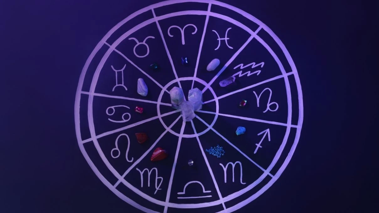 Astrolojiye meraklı kadınlar için: Bu yıl hangi burçlara dikkat?