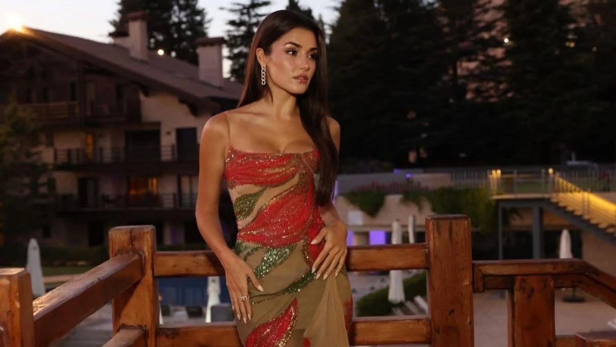 Hande Erçel’in yapay İngilizce konuşması! Sosyal medyada gündem oldu 8 Hande Erçel’in yapay İngilizce konuşması! Sosyal medyada gündem oldu
