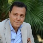 Orhan Hakalmaz kimdir kaç yaşında? Orhan Hakalmaz evli mi?