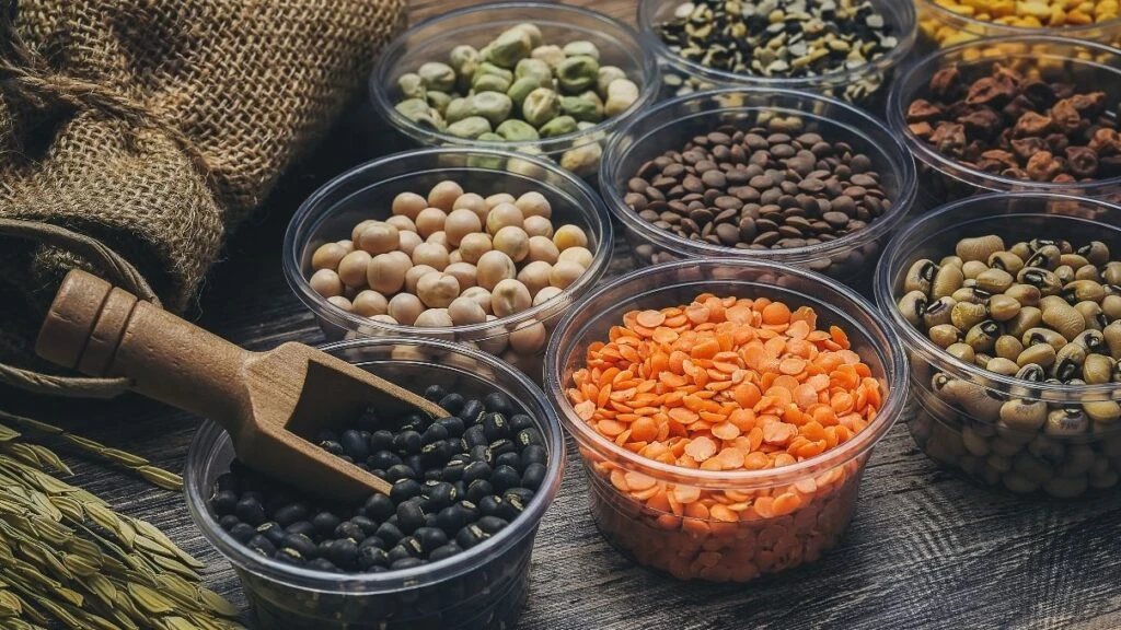 Kuru bakliyatları sakın böyle saklamayın! Böceklenmeye neden olan hata