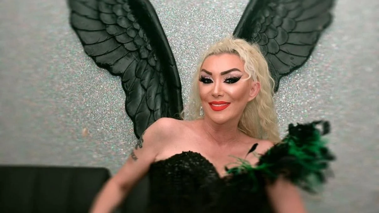 Nihat Doğan’ın Güllü isyanı! Ünlü isim gözyaşlarına hakim olamadı 4 Nihat Doğan’ın Güllü isyanı! Ünlü isim gözyaşlarına hakim olamadı