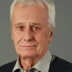 Engin Çağlar’ın cenazesinde büyük saygısızlık! Yine flaşlar patladı