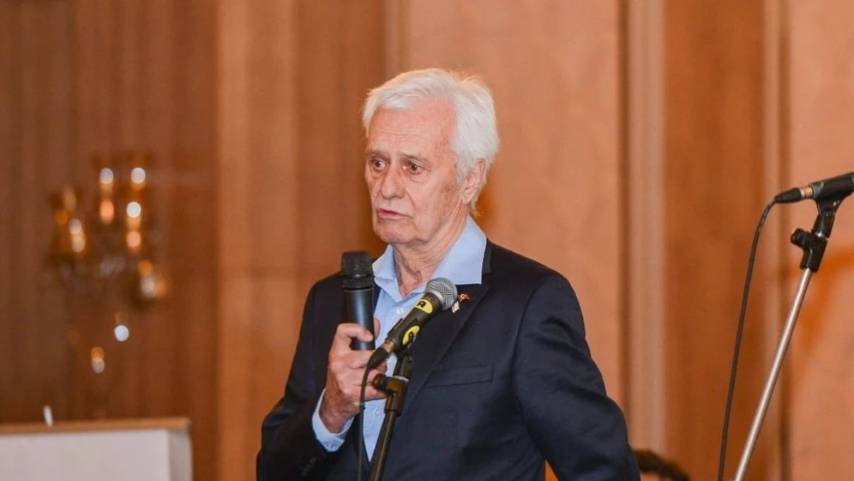 Engin Çağlar’ın cenazesinde büyük saygısızlık! Yine flaşlar patladı