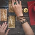 Günlük tarot kart açılımı 5 Kasım 2025! Bugün dramatik bir şey olmasa bile, zihniyetiniz uyum sağlıyor