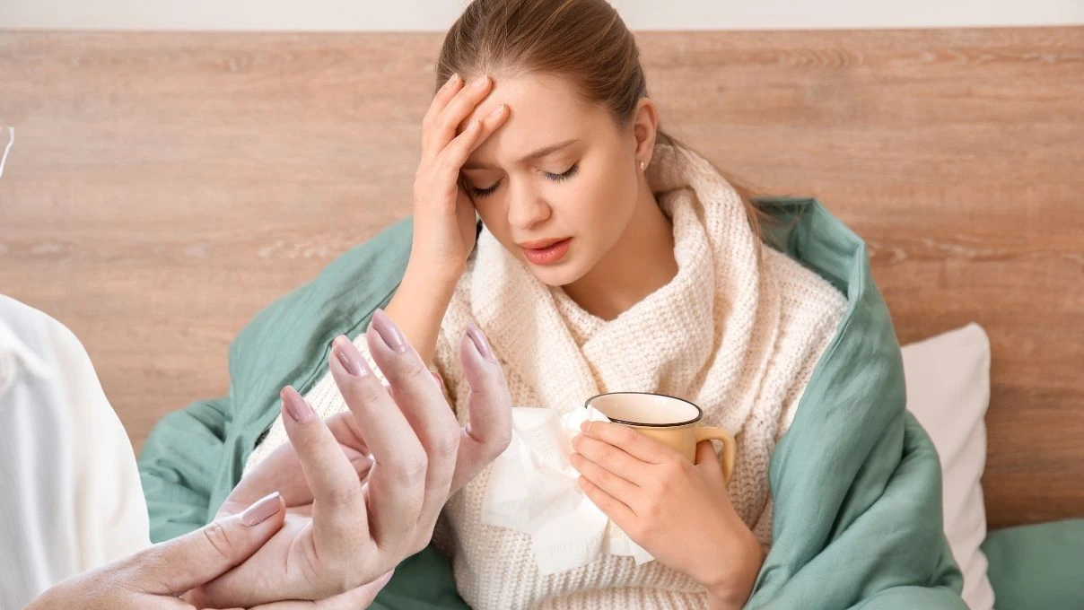 Kış aylarında kadınlarda görülen soğuk çarpması! Özellikle serçe parmak üşümesi