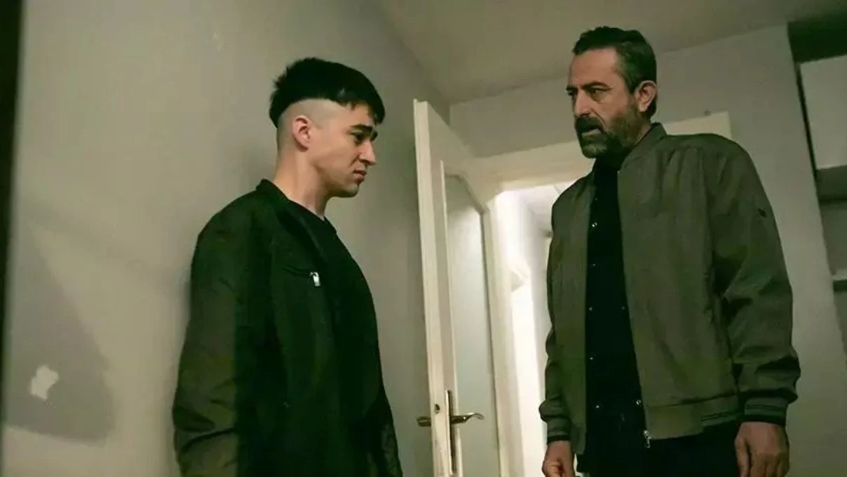 Arka Sokaklar bu akşam var mı? Arka Sokaklar yeni bölüm ne zaman? 7 Arka Sokaklar bu akşam var mı? Arka Sokaklar yeni bölüm ne zaman?