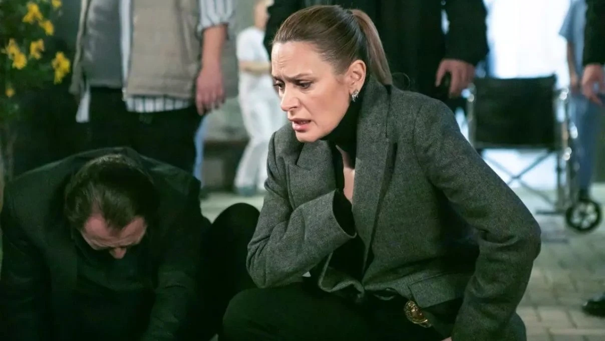 Arka Sokaklar bu akşam var mı? Arka Sokaklar yeni bölüm ne zaman? 9 Arka Sokaklar bu akşam var mı? Arka Sokaklar yeni bölüm ne zaman?