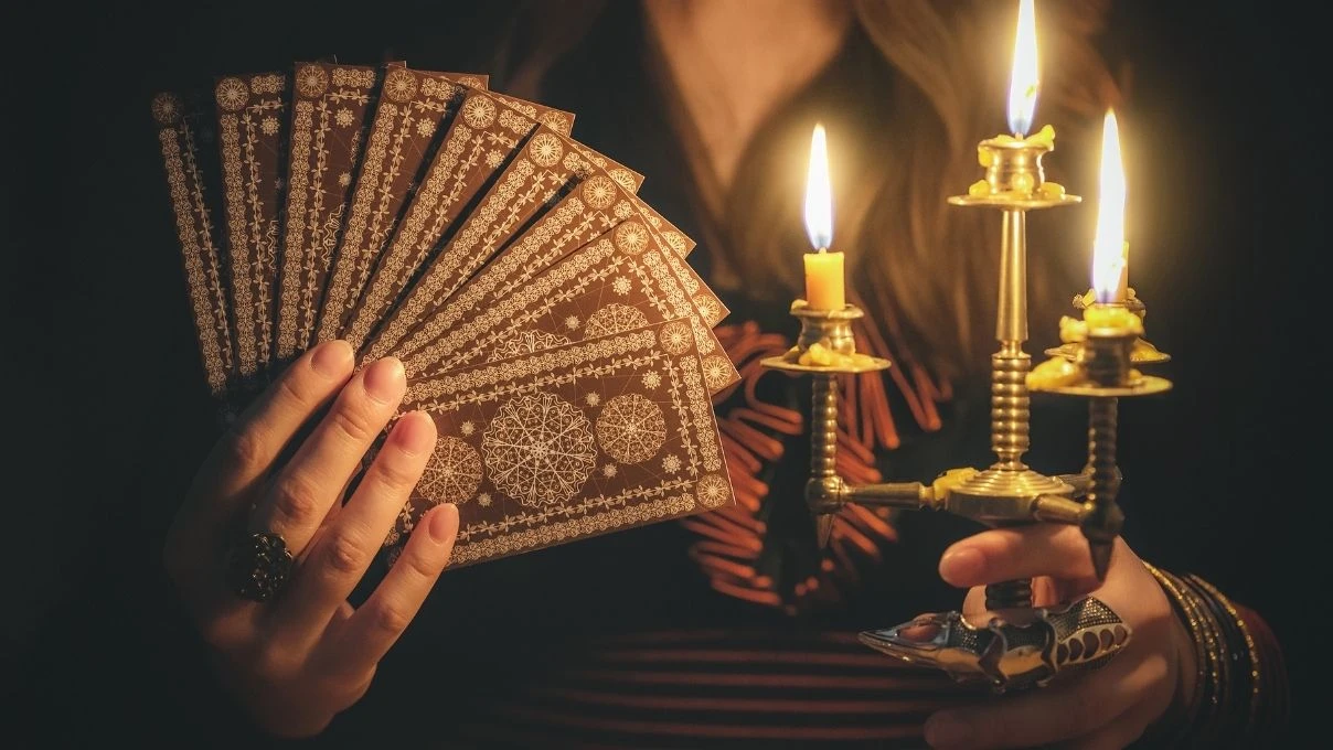 Günlük tarot kart açılımı 21 Kasım 2025! Çatışmaya aceleyle girmekten kaçının 6 Günlük tarot kart açılımı 21 Kasım 2025! Çatışmaya aceleyle girmekten kaçının