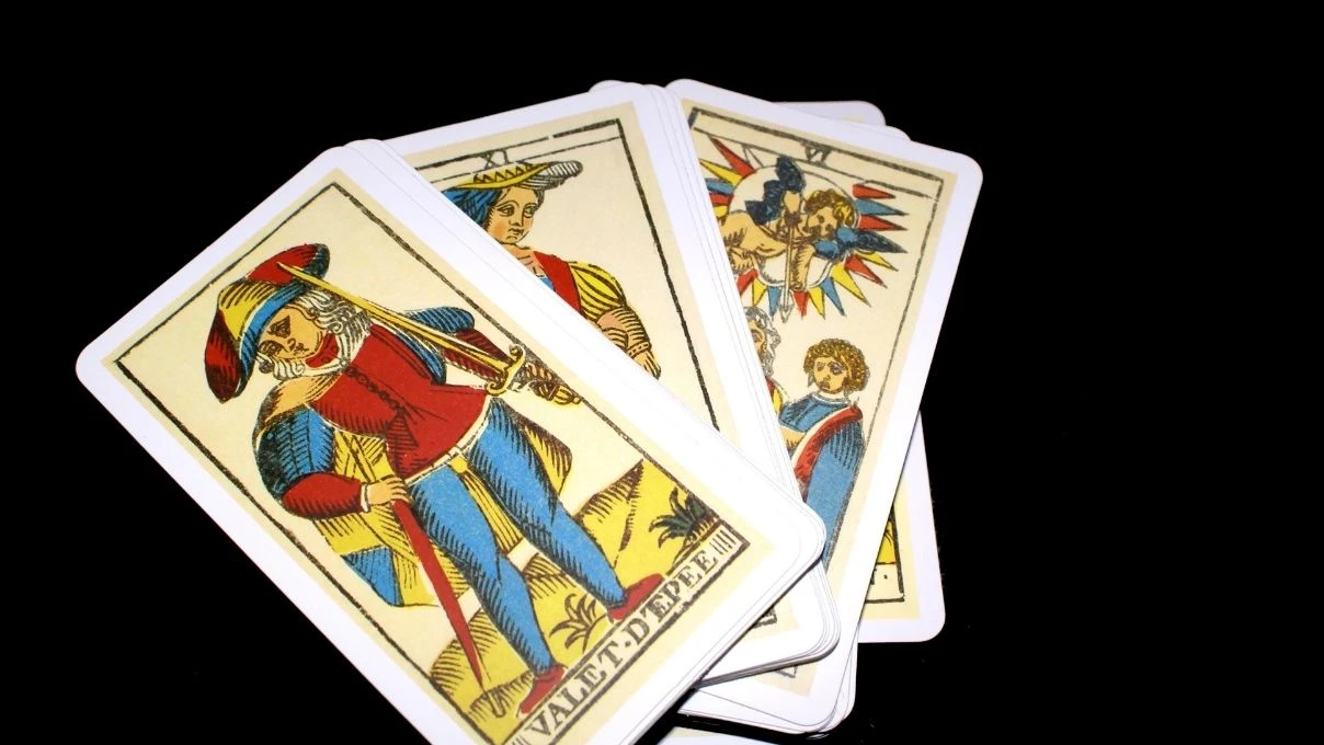 Günlük tarot kart açılımı 23 Kasım 2025! Yakında olumlu bir değişim geliyor