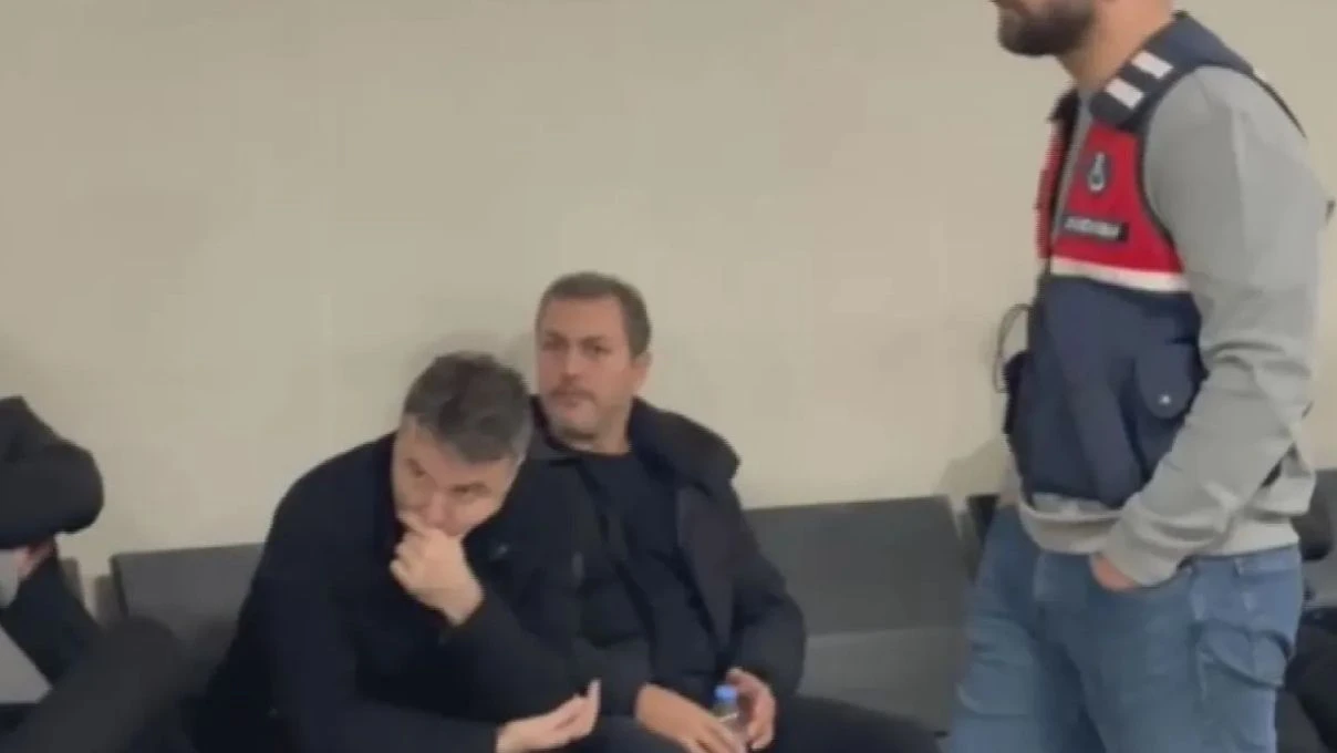 Buse Öztay kimdir kaç yaşında? Buse Öztay neden gözaltına alındı? 4 Buse Öztay kimdir kaç yaşında? Buse Öztay neden gözaltına alındı?