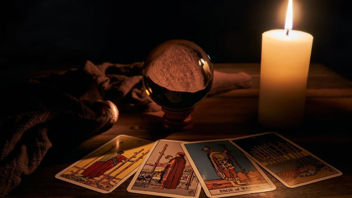 Günlük tarot kart açılımı 14 Aralık 2025! Kararlarınız sizleri doğru yola götürüyor