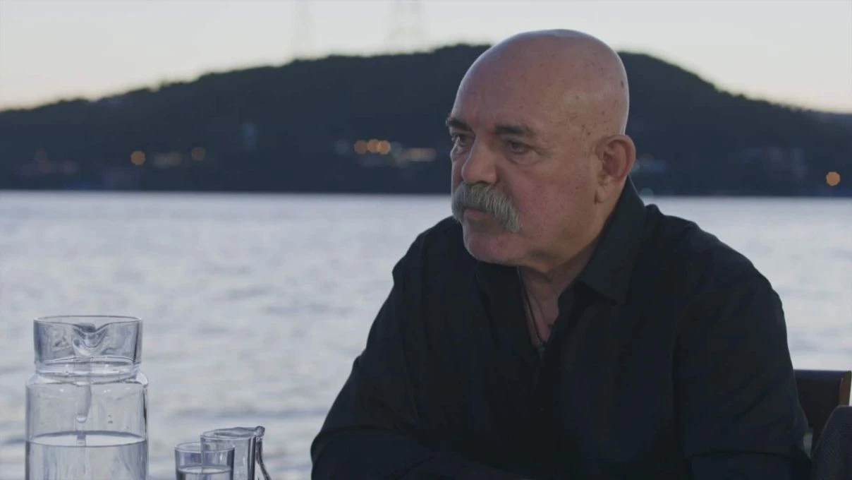 Akın Akınözü ile Serra Arıtürk’ün başrollerini paylaştığı dizi Mipcom Fuarı’nda! Veliaht Cannes’e görkemli partiye gidiyor
