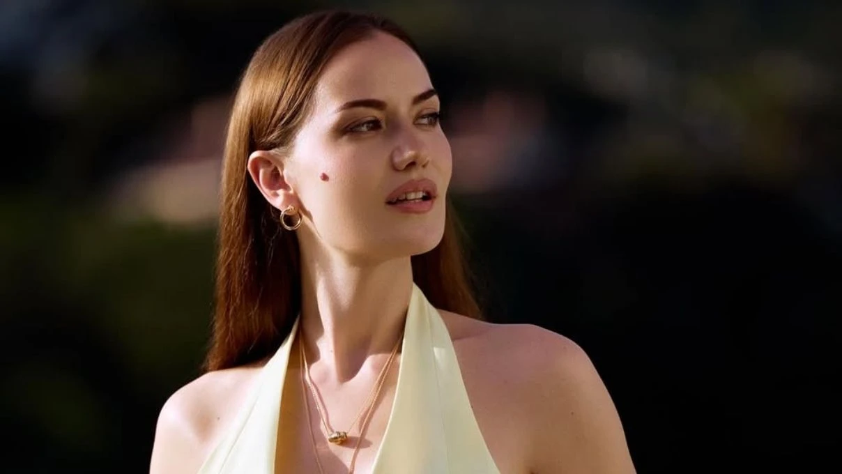 Fahriye Evcen’in yeni imajı! Sosyal medyada büyük ilgi gördü