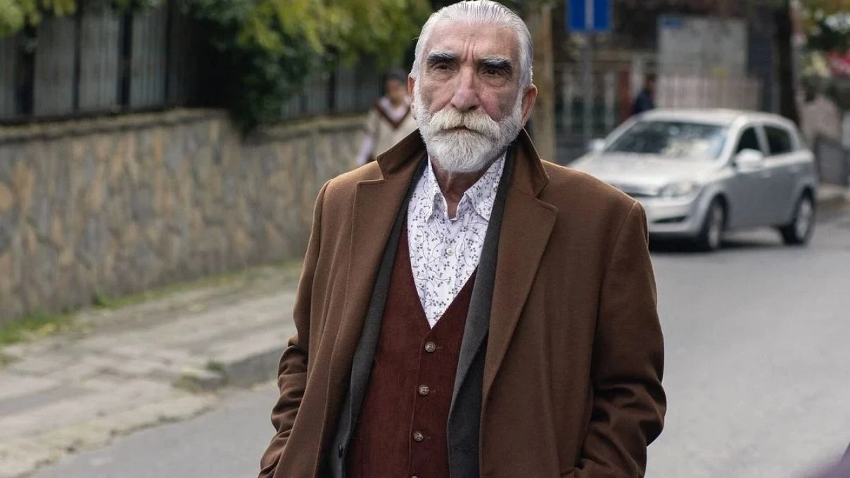 Fazilet Onat’tan şok sözler! Ünlü oyuncu Cezmi Baskın hakkında büyük iddia