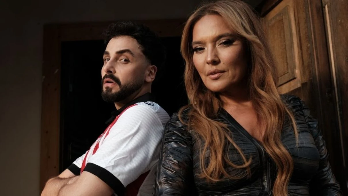 Sefo ve Demet Akalın’dan dünya listelerinde büyük başarı! Yazın en hit şarkısı oldu