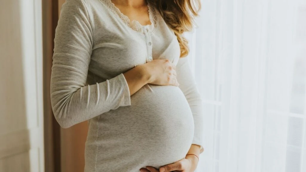 Bebeğin anne karnındaki ilk hareketi ne anlama gelir? Bebekler annelere mesaj verir mi?