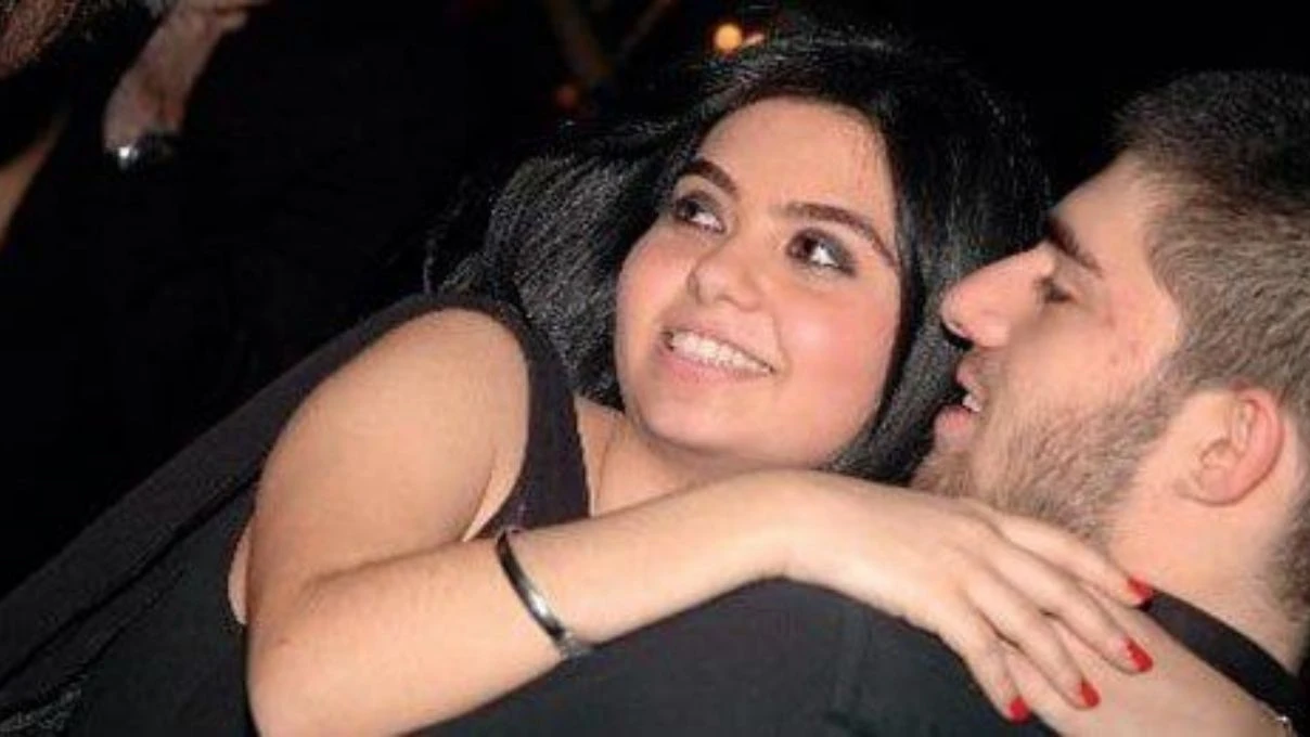 Münevver Karabulut cinayeti belgeseli oyuncuları kim olacak? Münevver Karabulut belgeseli ne zaman yayınlanacak? 7 Münevver Karabulut cinayeti belgeseli oyuncuları kim olacak? Münevver Karabulut belgeseli ne zaman yayınlanacak?