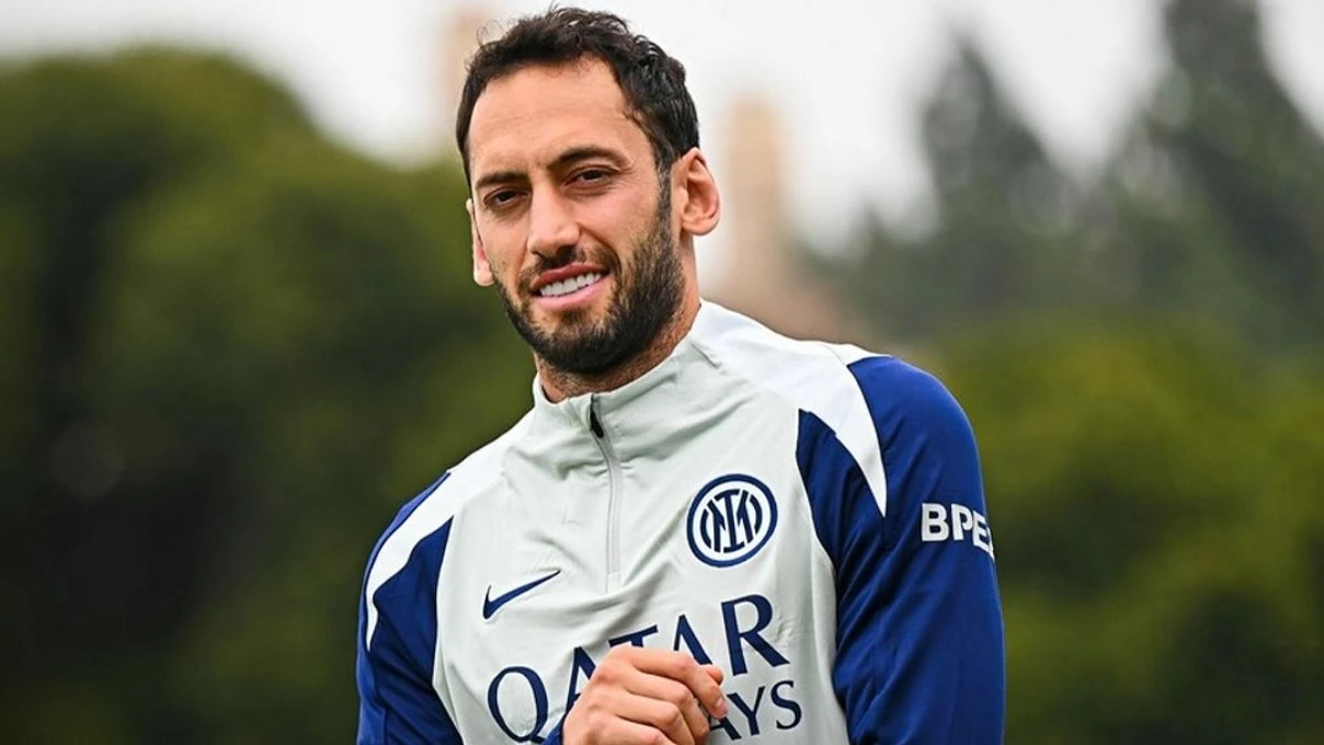 Hakan Çalhanoğlu kimdir kaç yaşında? Hangi takımlarda oynadı? 2 Hakan Çalhanoğlu kimdir kaç yaşında? Hangi takımlarda oynadı?