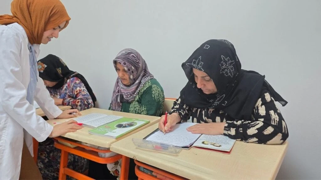Eyyübiye’de kadınlar üretiyor öğreniyor güçleniyor! Kadınlara yönelik mesleki ve sosyal destek veriliyor