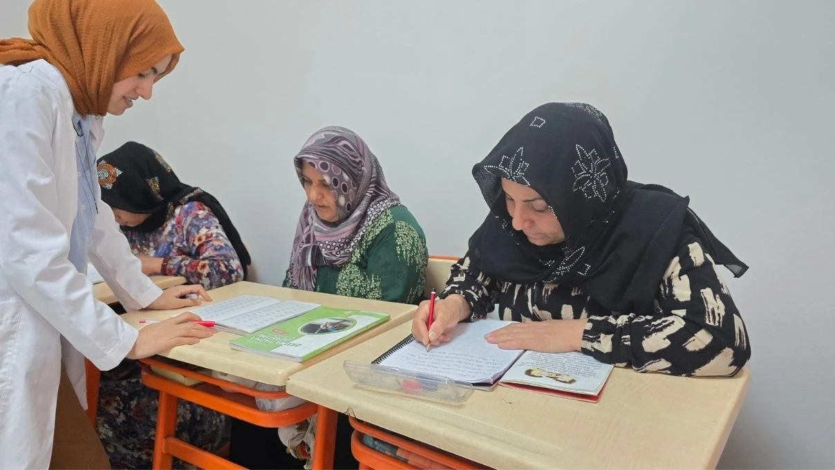 Eyyübiye’de kadınlar üretiyor öğreniyor güçleniyor! Kadınlara yönelik mesleki ve sosyal destek veriliyor