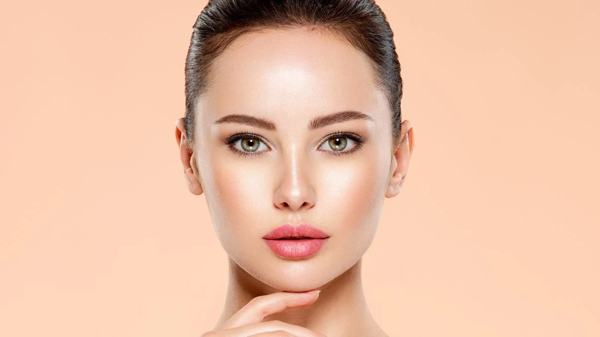 2025 yılında AI en çok sorulan güzellik sırları! Kadınların yeni trendi