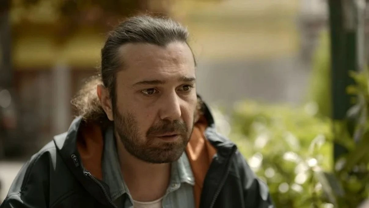 Halil Sezai pilot sevgilisi ile görüntülendi! İncir Reçeli 3 filmi geri dönemeden yarım kaldı