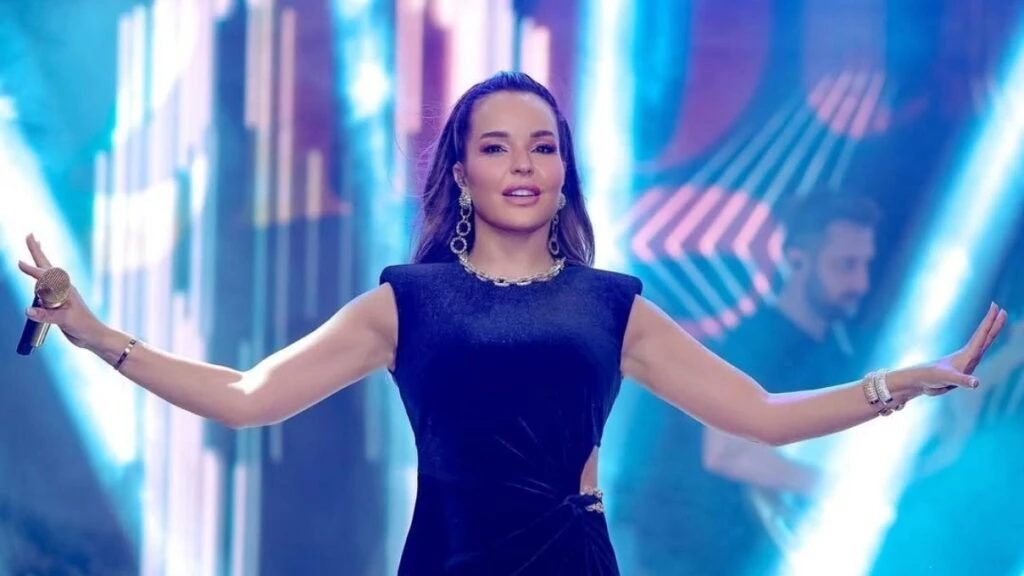 Bengü’den yeni imaj değişikliği! Yıllardır kullandığı renk gitti