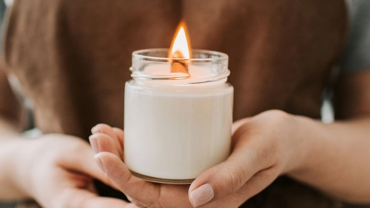 Görenler inanamıyor! Sadece 3 malzemeyle bitmeyen mum tarifi 13 Görenler inanamıyor! Sadece 3 malzemeyle bitmeyen mum tarifi