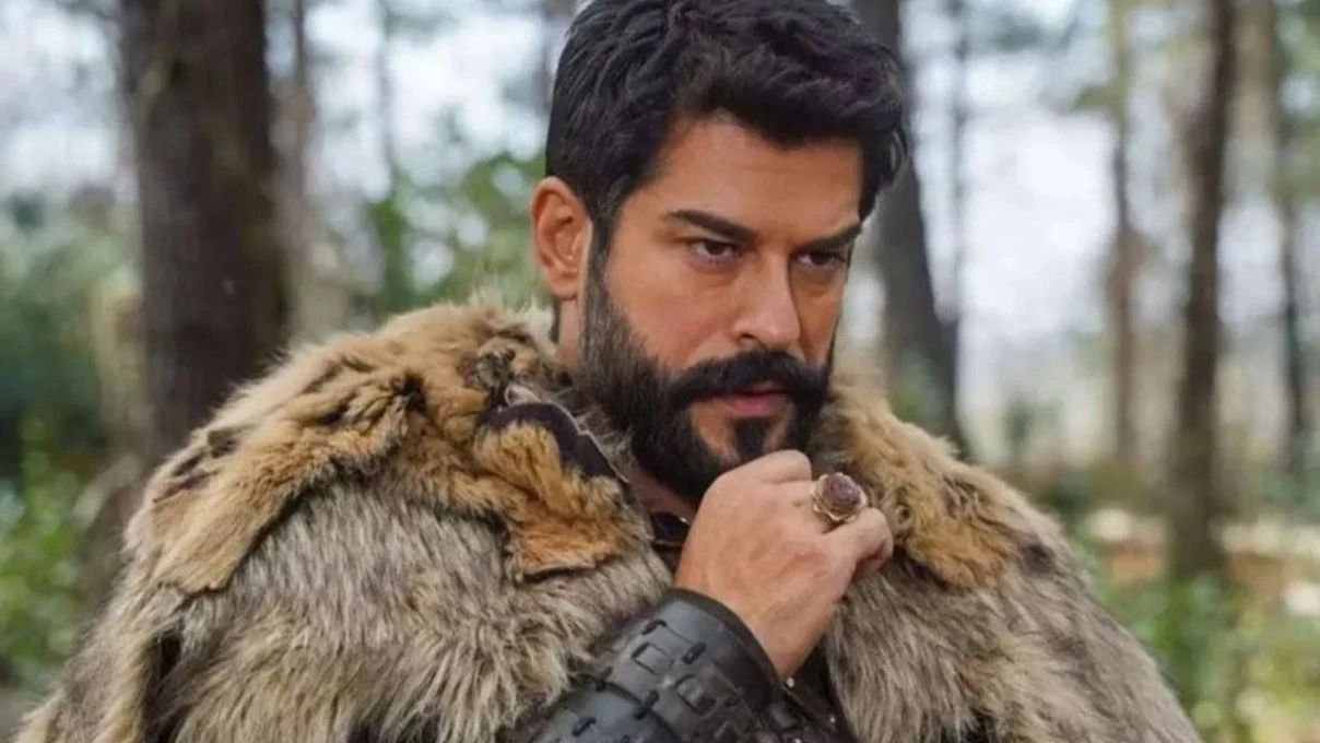 Burak Özçivit ve Engin Altan Düzyatan'ın hazin sonu! Tarihi dizilerde olay yol ayrımı ilk kez değil
