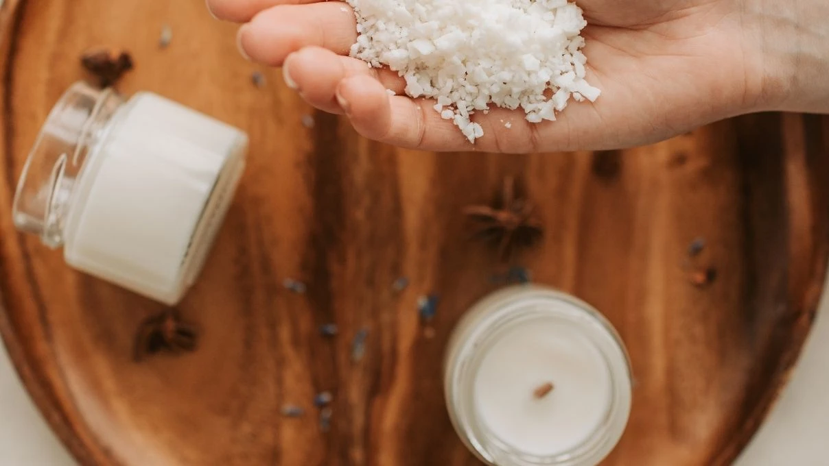 Görenler inanamıyor! Sadece 3 malzemeyle bitmeyen mum tarifi 7 Görenler inanamıyor! Sadece 3 malzemeyle bitmeyen mum tarifi