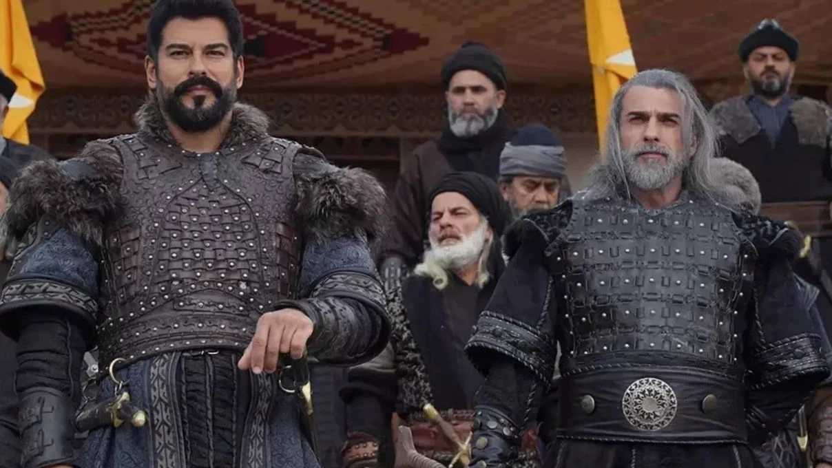 Burak Özçivit ve Engin Altan Düzyatan'ın hazin sonu! Tarihi dizilerde olay yol ayrımı ilk kez değil