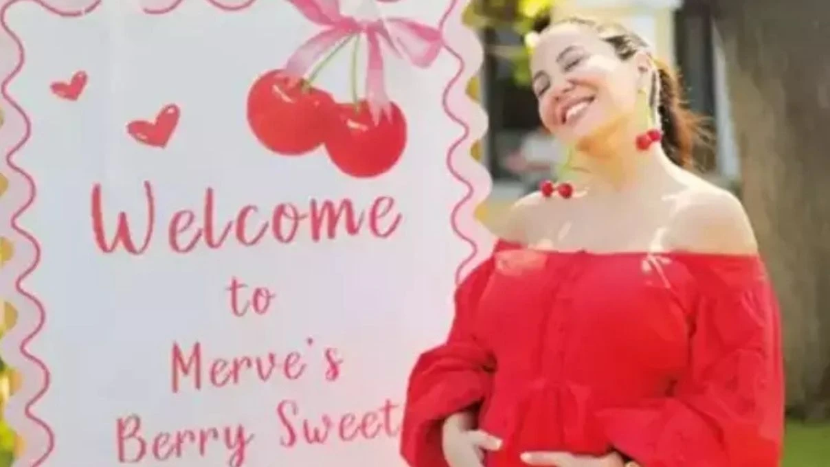 Sibel Can’ın babaanne heyecanı! Torununun cinsiyeti belli oldu