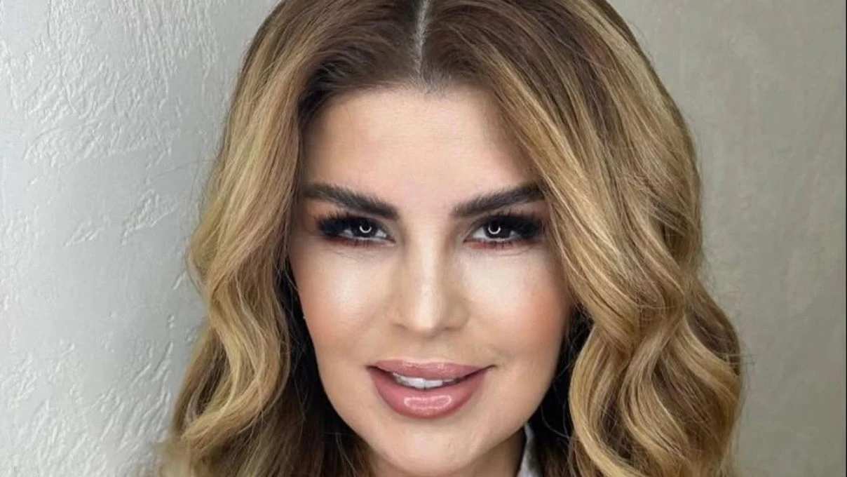Nuray Sayarı’n kocası kaç yaşında? Nuray Sayarı’n kaç çocuğu var? 4 Nuray Sayarı’n kocası kaç yaşında? Nuray Sayarı’n kaç çocuğu var?