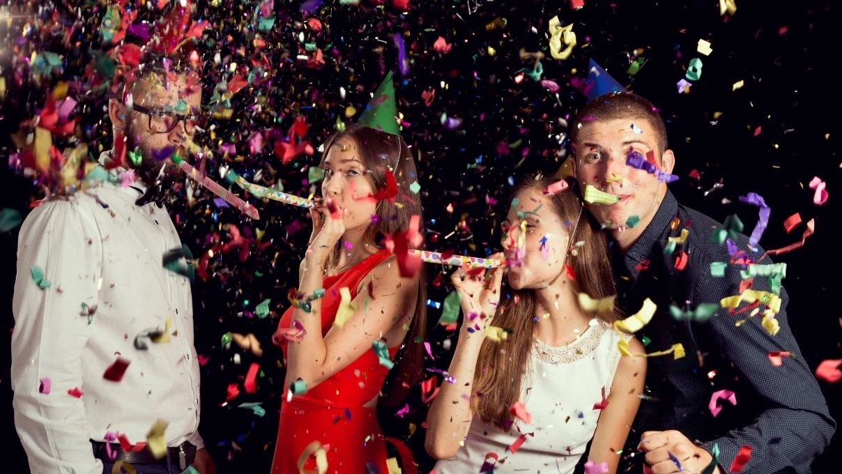 Çocuklarla geçirilecek yılbaşında yapılacak etkinlikler! Gecenizi doya doya yaşayacaksınız 4 Çocuklarla geçirilecek yılbaşında yapılacak etkinlikler! Gecenizi doya doya yaşayacaksınız