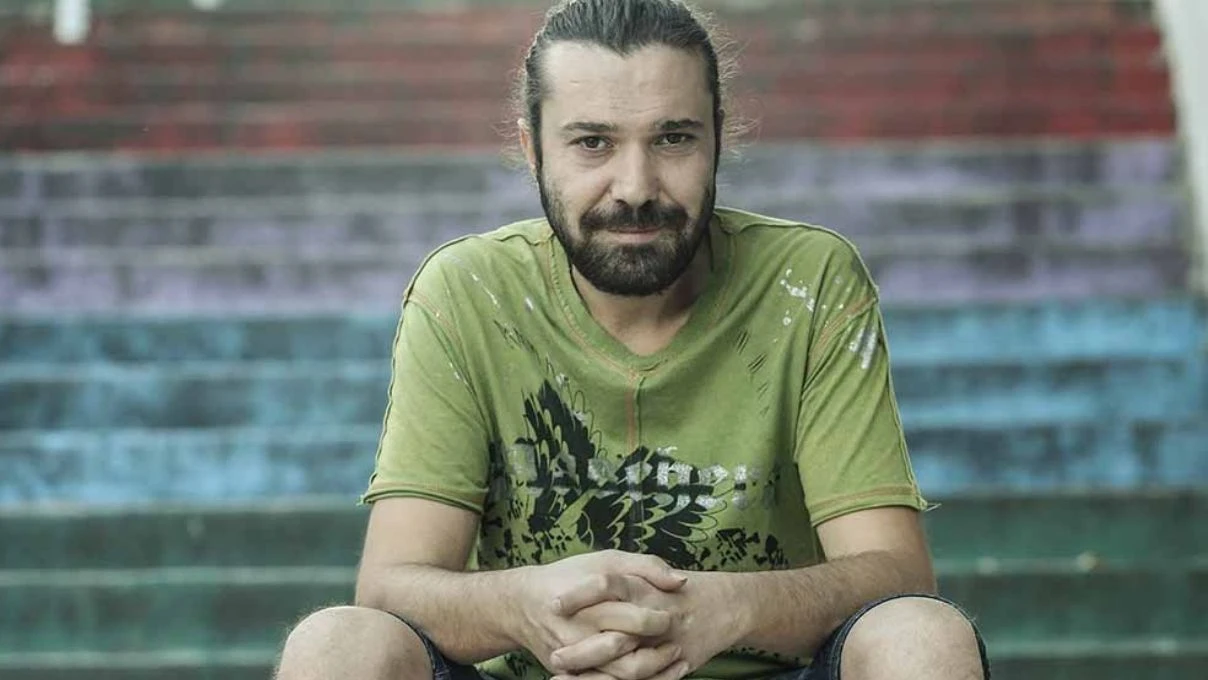 Halil Sezai pilot sevgilisi ile görüntülendi! İncir Reçeli 3 filmi geri dönemeden yarım kaldı