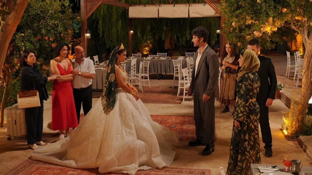 Halef Köklerin Çağrısı dizisi Onur Bilge kimdir? Onur Bilge yer aldığı projeler neler?